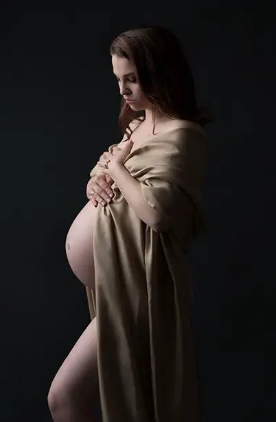 Photo session of a pregnant woman